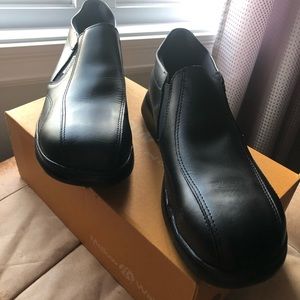 Mellow Walk Shoes (steel toe) - size 10.5